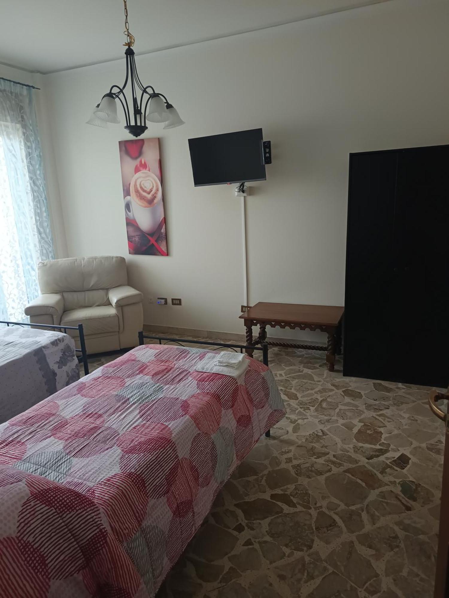 New Dawn Apartment, Appartamento Turistico, Casa Per Vacanza, Tre Camere Indipendenti CTA Eksteriør billede